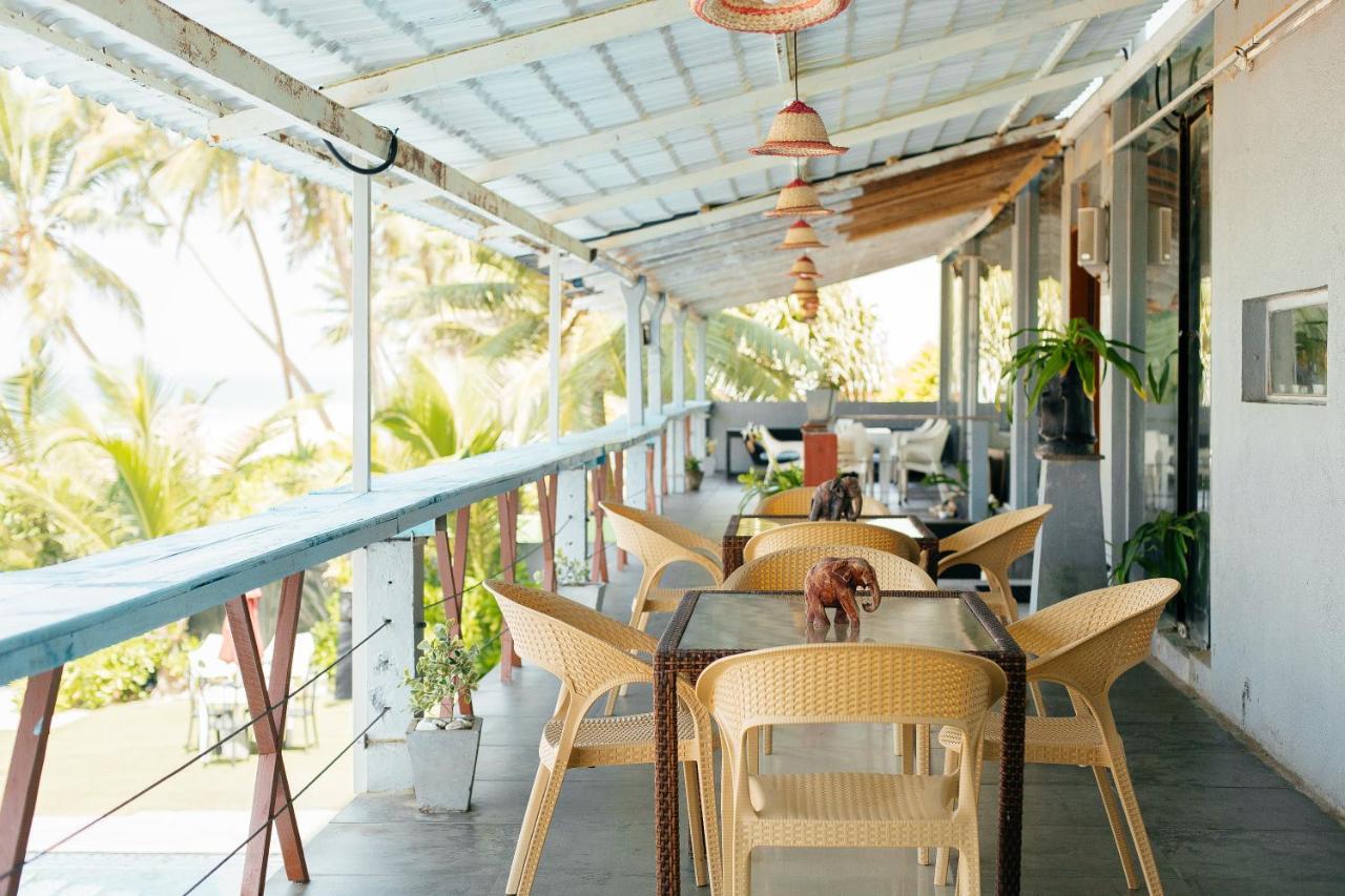 Lavanga Beach Хиккадува Экстерьер фото